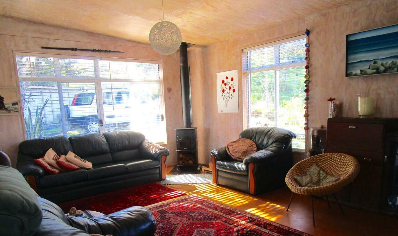 Tryphena Mulberry Grove Retreat Bed & Breakfast エクステリア 写真